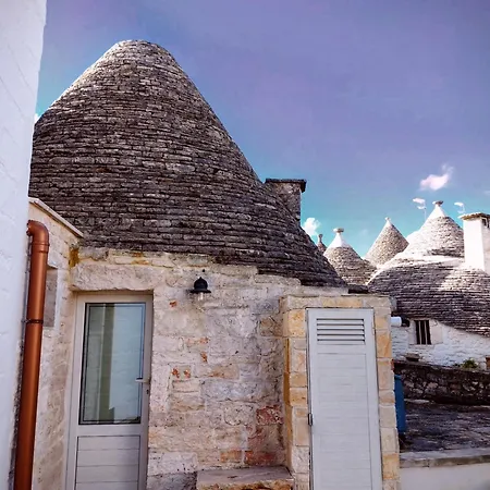 度假居 Il Trullo Di Giada E Mattia 阿尔贝罗贝洛