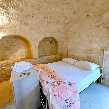 Il Trullo Di Giada E Mattia 別荘